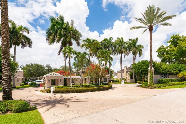 Bridgepoint, 6950 SW 55th Ter E #6950, Glenvar Heights, Florida 33155, image 2