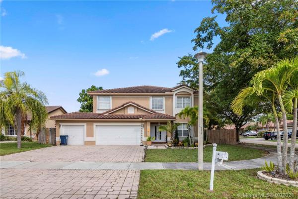 Victoria Parc, 15435 SW 146th Ter, Country Walk, Florida 33196, image 2