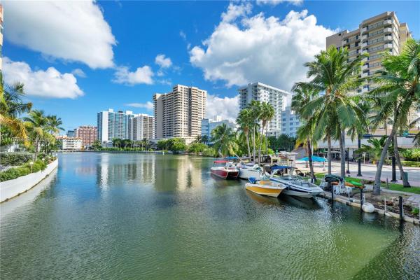 Golden Gate, 2395 Lake Pancoast Dr #12, Miami Beach, Florida 33140, image 2