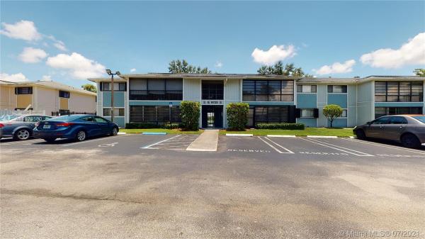 Lakeview At The Hammocks, 9723 Hammocks Blvd #203, The Hammocks, Florida 33196, image 2
