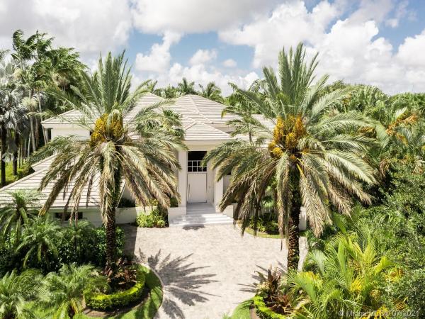 Cocoplum, 180 Los Pinos Ct, Coral Gables, Florida 33143, image 2