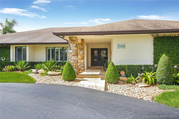 Granada West Estates, 9988 SW 126th Ter, Kendall, Florida 33176, image 2