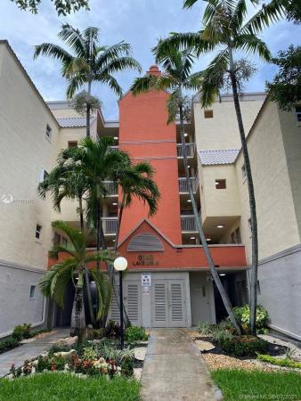 Las Vistas At Doral, 8343 Lake Dr #108, Doral, Florida 33166, image 2