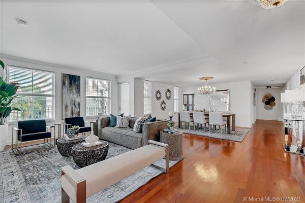 The New French Village, 610 Valencia Ave #303, Coral Gables, Florida 33134, image 2