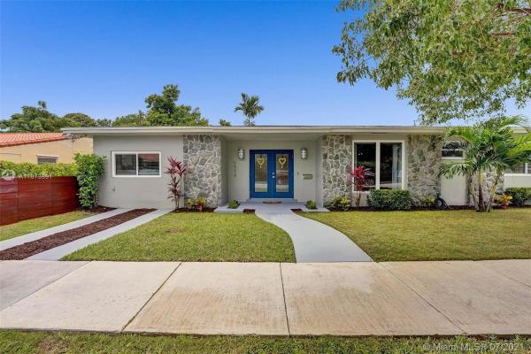 Tamiami Highlands, 5598 SW 5th St, Miami, Florida 33134, image 2