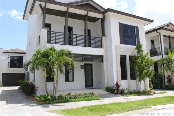 8132 NW 48th Ter, Doral, Florida 33166, image 2
