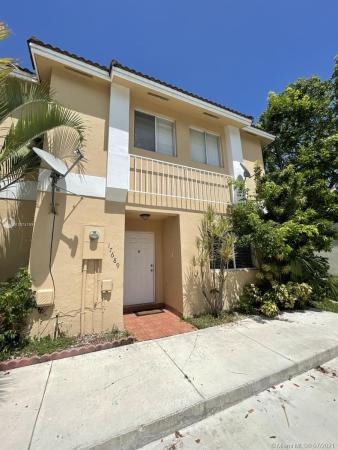 Weitzer Serena Lakes Townhomes, 17689 SW 140th Ct #17689, Richmond West, Florida 33177, image 2