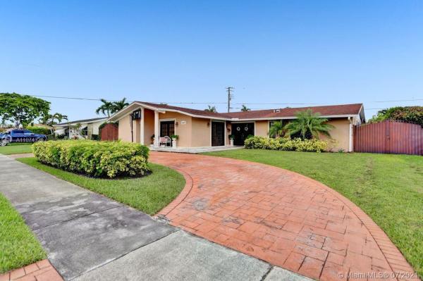 Southern Estates, 12305 SW 39th St, Tamiami, Florida 33175, image 2