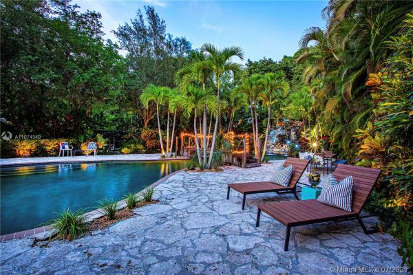 Baker Homestead, 186 Edgewater Dr, Coral Gables, Florida 33133, image 2