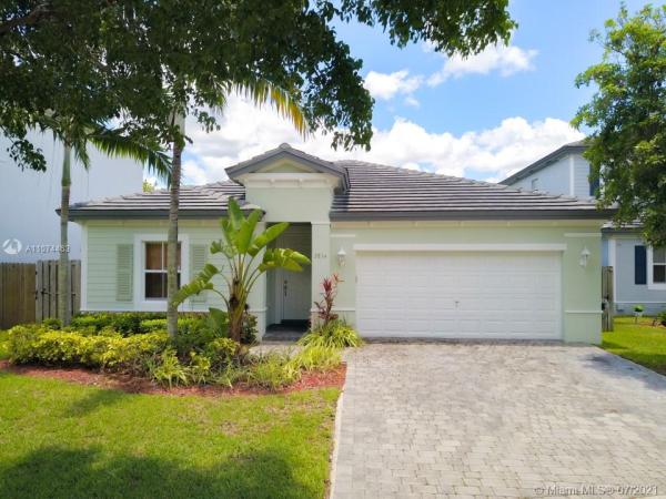 Aruba At Oasis, 2854 NE 2nd Dr, Homestead, Florida 33033, image 2