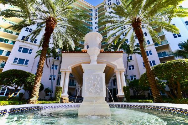 Turnberry Village South Tower, 19900 E Country Club Dr #PH-08, Aventura, Florida 33180, image 2