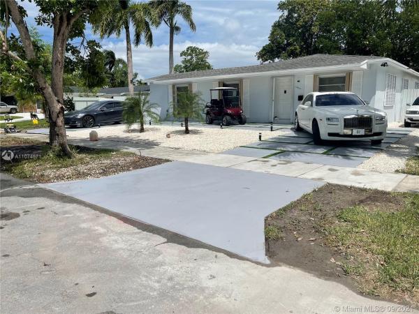 Bel Aire, 18609 SW 93rd Pl, Cutler Bay, Florida 33157, image 2