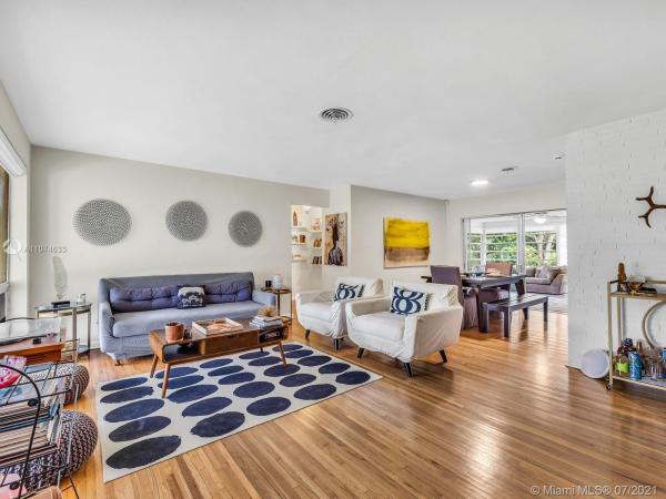 1120 NE 136th St, North Miami, Florida 33161, image 2