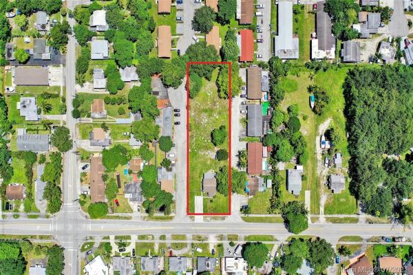 Hollywood Country Estates, 5824 Taft St, Hollywood, Florida 33021, image 2
