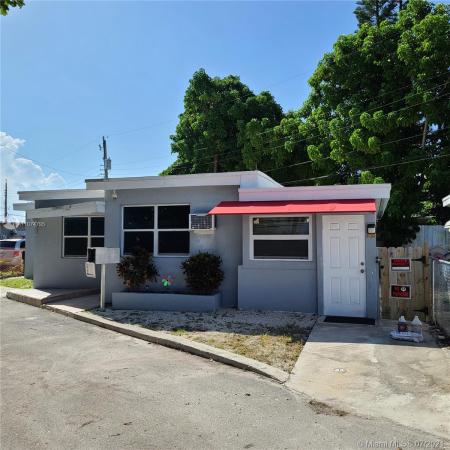 Trailer City, 2244 NE 135th Ln, North Miami Beach, Florida 33181, image 1