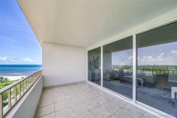 Commodore Club East, 177 Ocean Lane Dr #1212, Key Biscayne, Florida 33149, image 2