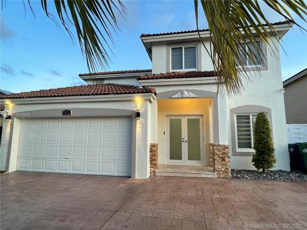 Spanish Lakes, 7874 NW 194th St, Hialeah, Florida 33015, image 2
