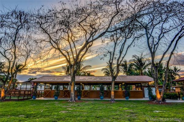 Horse Country, 12201 SW 64th St, Kendale Lakes, Florida 33183, image 2