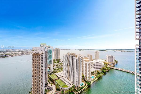 Icon Brickell Tower 1, 475 Brickell Ave #3907, Miami, Florida 33131, image 2