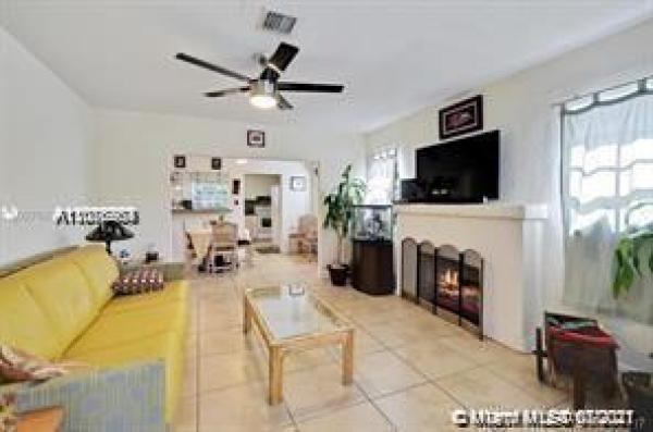 College Park, 296 NW 59th St, Miami, Florida 33127, image 2