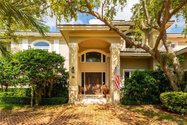 Cutler Oaks Estates, 637 Destacada Ave, Coral Gables, Florida 33156, image 2