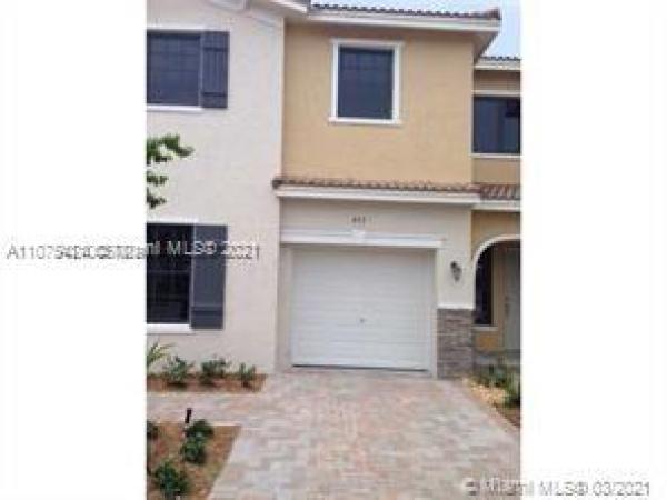 Champion Lakes, 455 NE 194th Ter, Ives Estates, Florida 33179, image 2