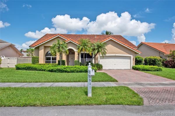 Shenandoah, 921 Altavista Ter, Davie, Florida 33325, image 2