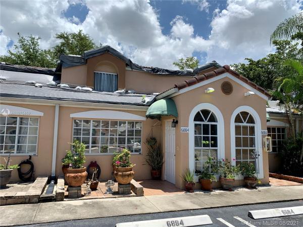 Fountain Park, 6884 NW 166th Ter #1003, Miami Lakes, Florida 33014, image 2