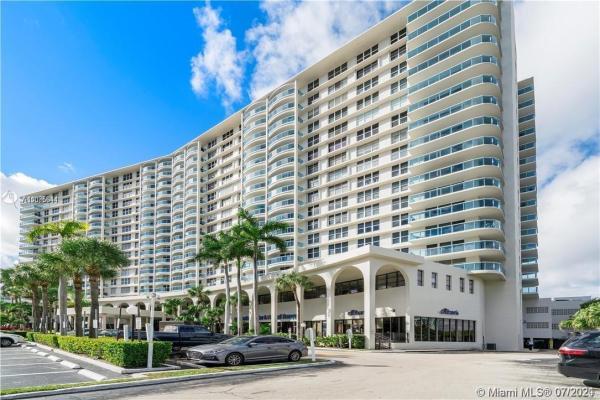 Hallandale Beach, Florida 33019, image 2