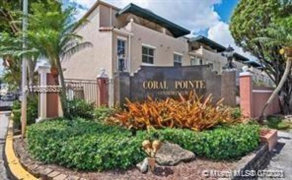 Coral Pointe Townhomes, 8540 NW 6 Ln #7108, Fountainebleau, Florida 33126, image 2