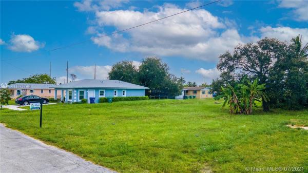 Dixie Pines, 213th Street (Goulds, Fla), Goulds, Florida 33177, image 2