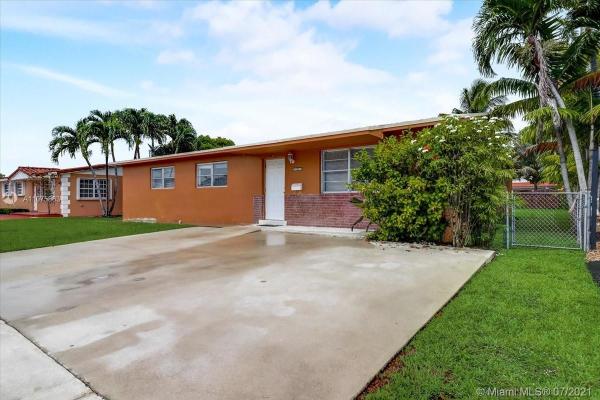 Martinez, 10250 SW 32nd St, University Park, Florida 33165, image 2