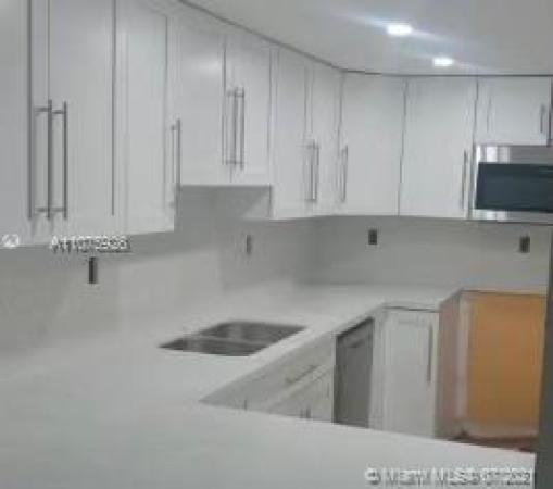 Samari Lake East, 10090 NW 80th Ct #1261, Hialeah Gardens, Florida 33016, image 2