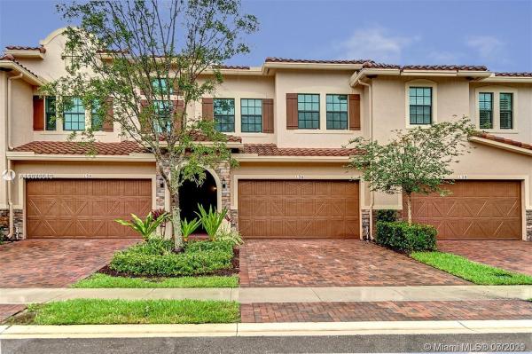The Cove At Lago Mar, 136 SW 127th Ter, Plantation, Florida 33325, image 2