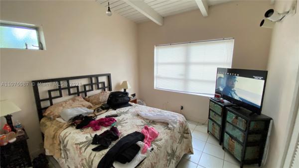 Coral Point, 2133 NE 20th Ave, Wilton Manors, Florida 33305, image 2