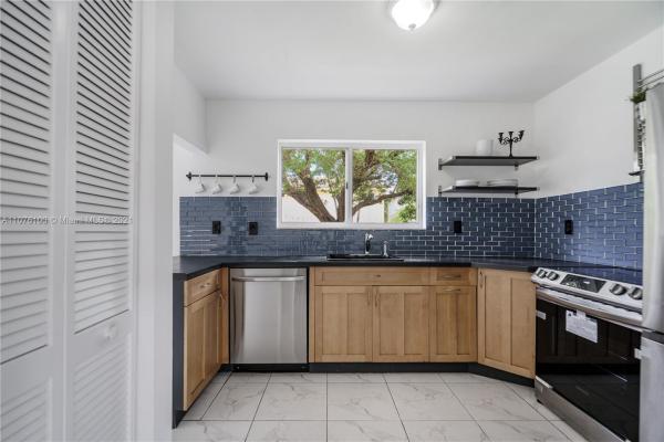 Palma Royale, 11706 SW 142nd Pl, The Hammocks, Florida 33186, image 2
