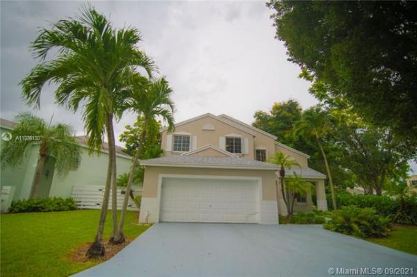 Stoneybrook At Country Walk, 14519 SW 138th Pl, Country Walk, Florida 33186, image 2