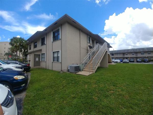Rozland, 7662 SW 152nd Ave #3-22, Kendall West, Florida 33193, image 2