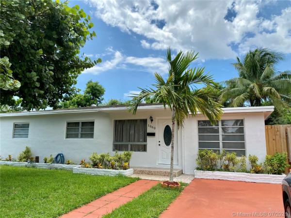 Fleeman Heights, 1060 NE 156th St, North Miami Beach, Florida 33162, image 2