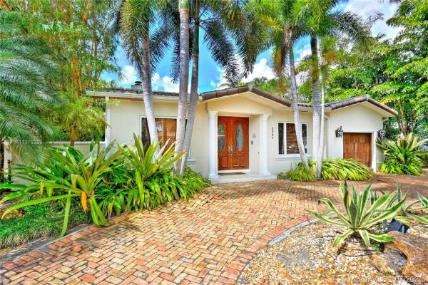 Riviera, 5904 San Vicente St, Coral Gables, Florida 33146, image 2