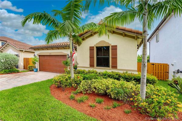 Venetian Parc, 15393 SW 176th Ter, Richmond West, Florida 33187, image 2