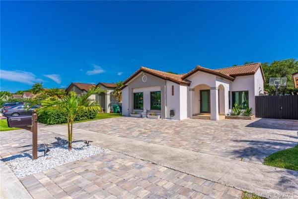 Kendale Best, 14250 SW 103rd Ter, The Hammocks, Florida 33186, image 2