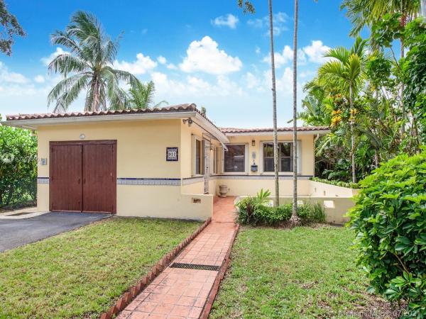 Mariana Place, 911 Santiago St, Coral Gables, Florida 33134, image 2