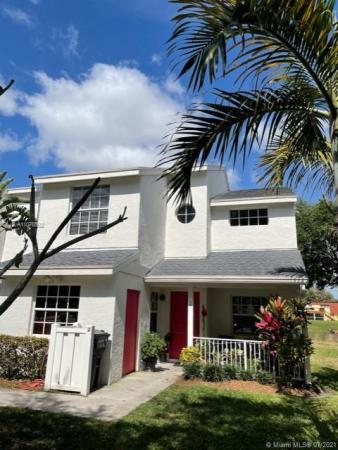 Casa Sul Lago, 12574 Westhampton Cir #J, Wellington, Florida 33414, image 2