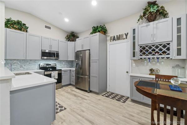 Summer Lake, 1711 SW 129th Way, Davie, Florida 33325, image 2
