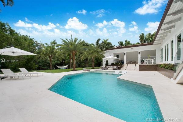 Cocoplum, 7233 Los Pinos Blvd, Coral Gables, Florida 33143, image 2