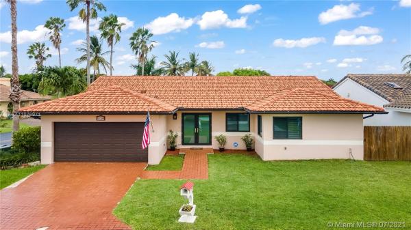 Sugarwood, 10319 SW 145th Ct, The Hammocks, Florida 33186, image 2
