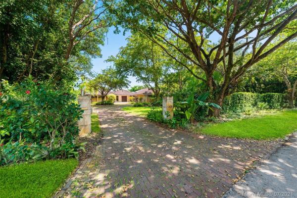Mark Estates, 6770 SW 122nd Dr, Pinecrest, Florida 33156, image 2