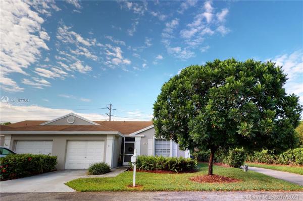 North Gate, 795 SE 18th Ln, Homestead, Florida 33033, image 2