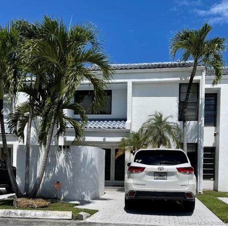 Kendall Palms Townhomes, 10209 SW 89th St, Kendall, Florida 33176, image 2